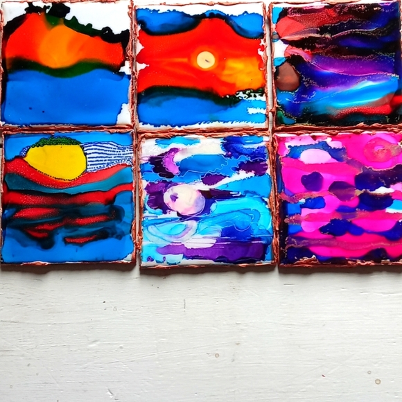 6 Painted coasters - Picture 1 of 9